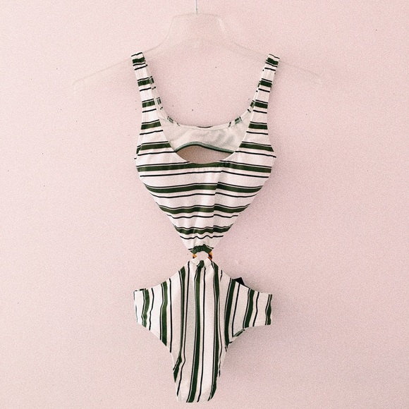 Abercrombie & Fitch Other - Abercrombie & Fitch One Piece - XS